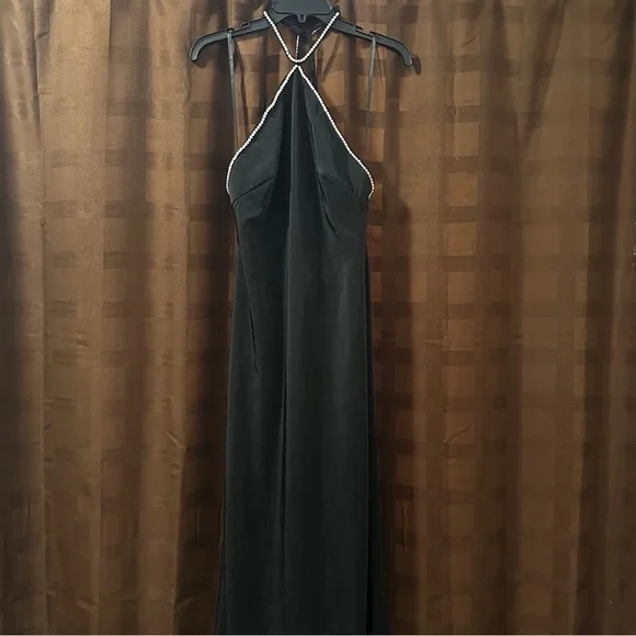 NWOT Mac Duggal Rhinestone Halter Column Gown Maxi Dress 26580 in Black Size 6